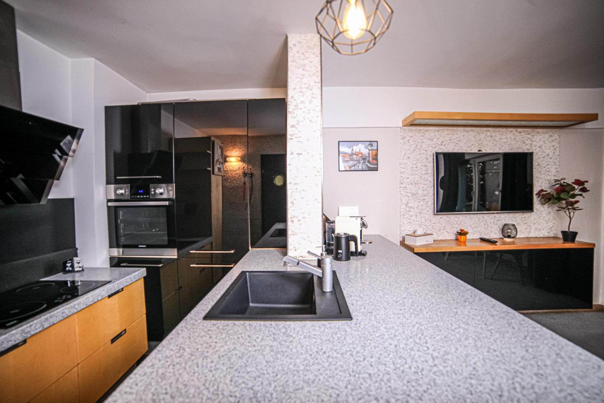 Apartment Big Life - Jana Pawla Ii, Arkadia, Polin, Stare